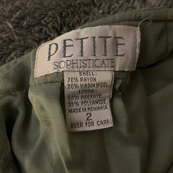 light forest green skirt, lined. - Picture 4 of 4